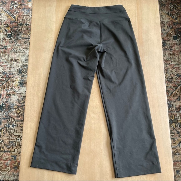 The North Face Black Everyday High Rise Pants - Picture 5 of 7